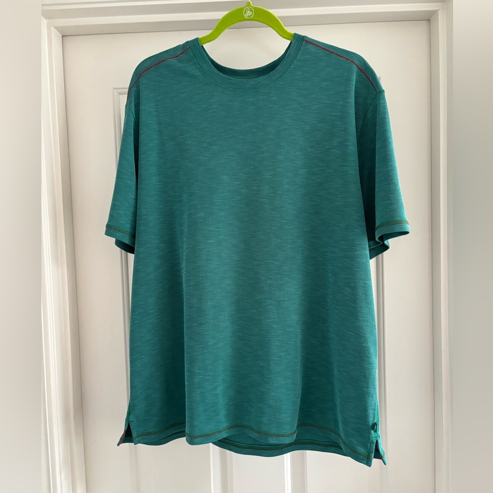 Tommy Bahama men’s pull over